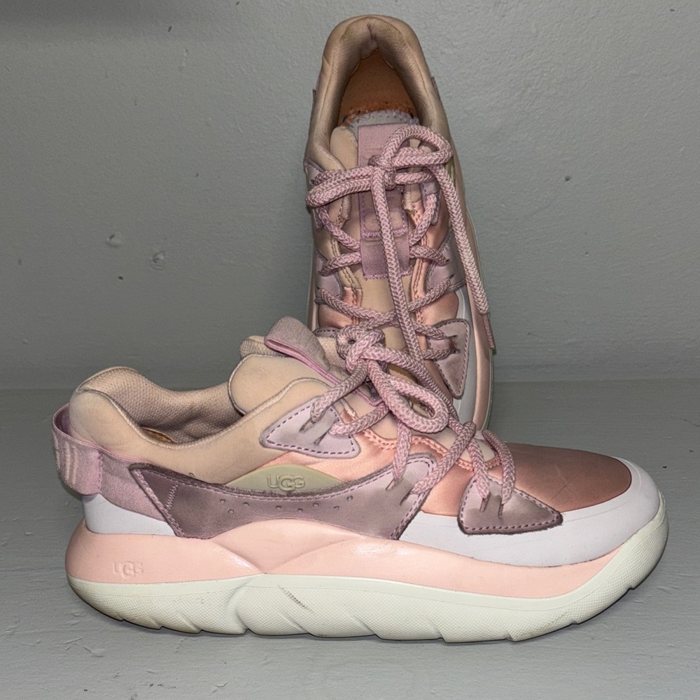 UGG Women's Pink and Cream Sneakers